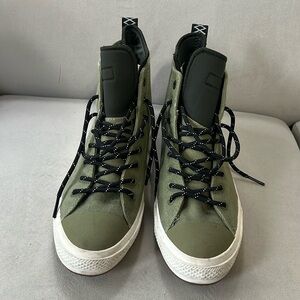 Men’s Converse Chuck Taylor High Top Water Proof!